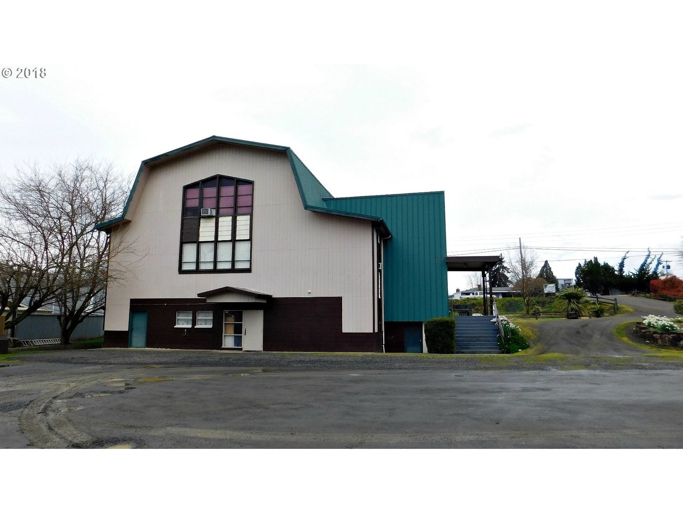 2837 W Harvard Ave, Roseburg, OR 97471